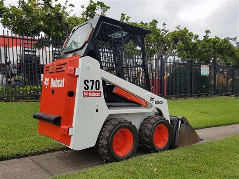 bobcat 700 series skid steer specs|bobcat s70 attachments.